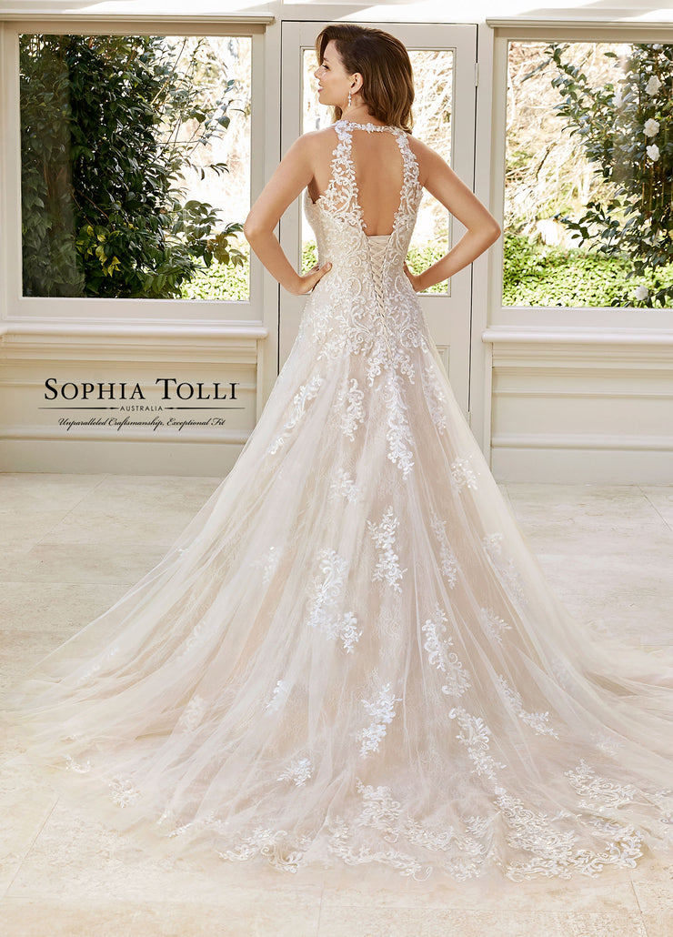 SOPHIA TOLLI Y11963-Gemini Bridal Prom Tuxedo Centre