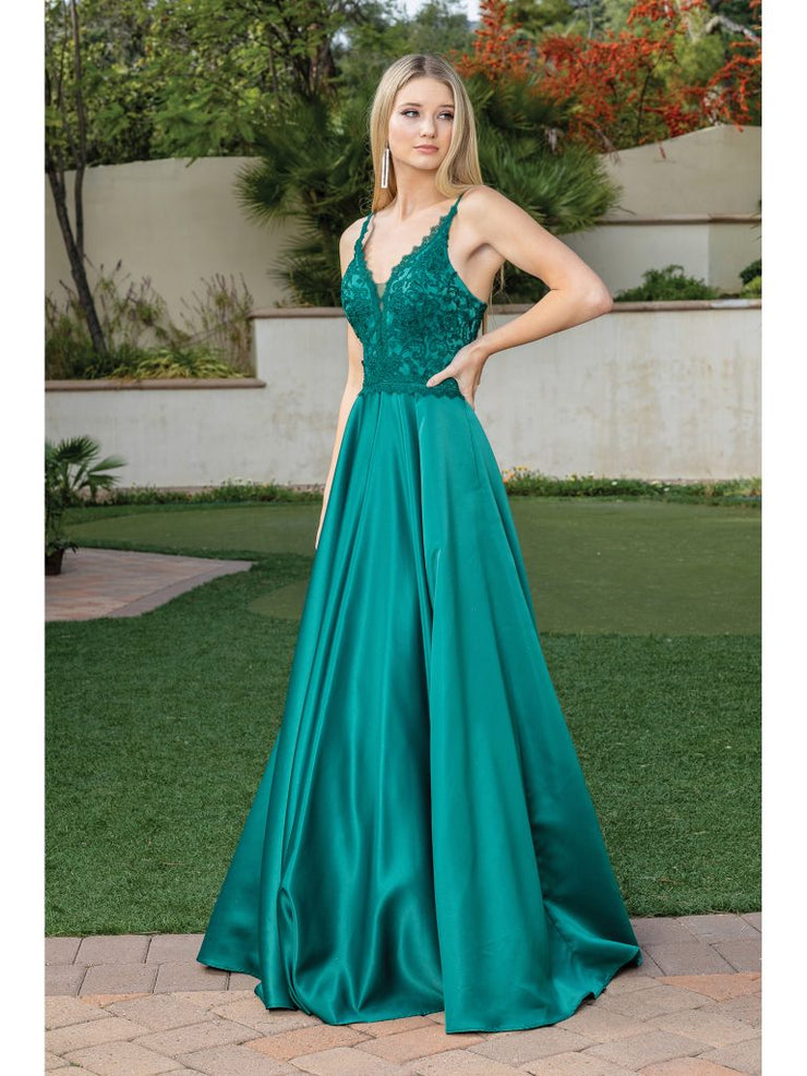 Gemini Prom & Evening Dress 324260 Gemini Bridal Gemini Prom & Evening Dress 324260 Gemini Bridal