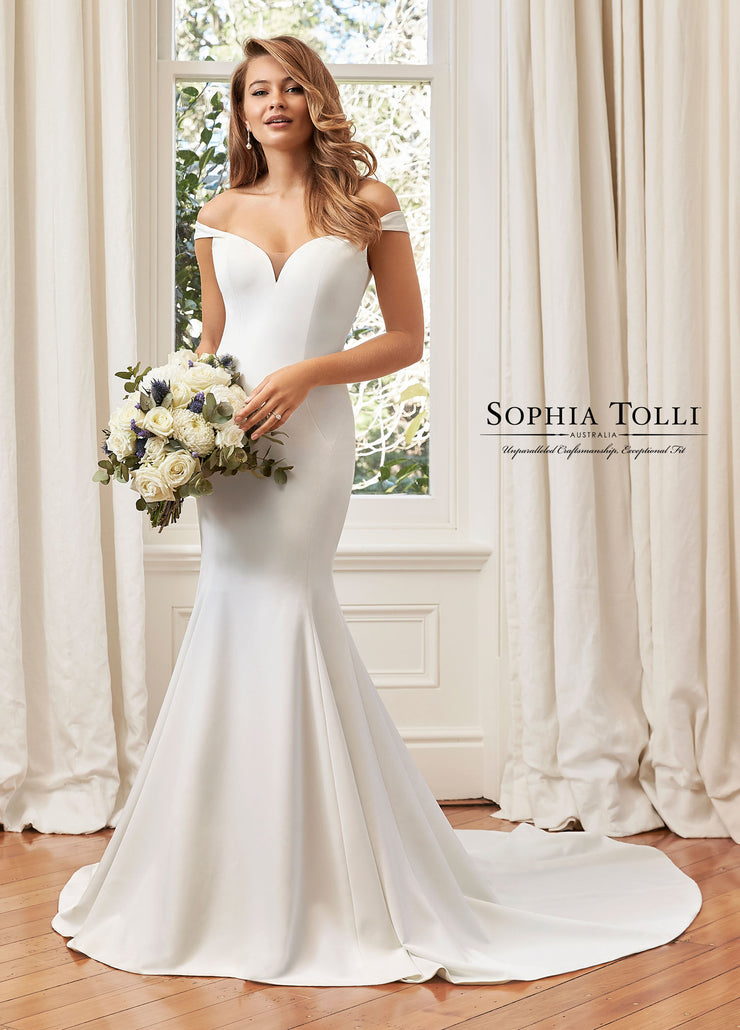 SOPHIA TOLLI Y11961-Gemini Bridal Prom Tuxedo Centre