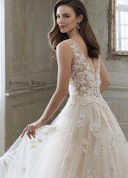 SOPHIA TOLLI Y11898-Gemini Bridal Prom Tuxedo Centre