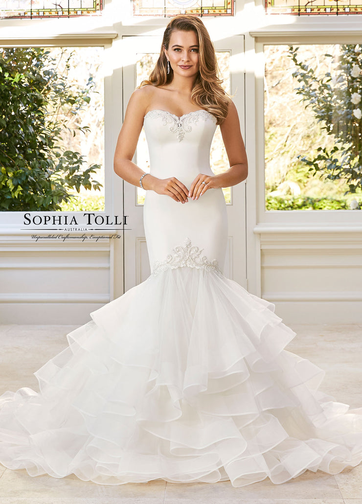 SOPHIA TOLLI Y11947-Gemini Bridal Prom Tuxedo Centre