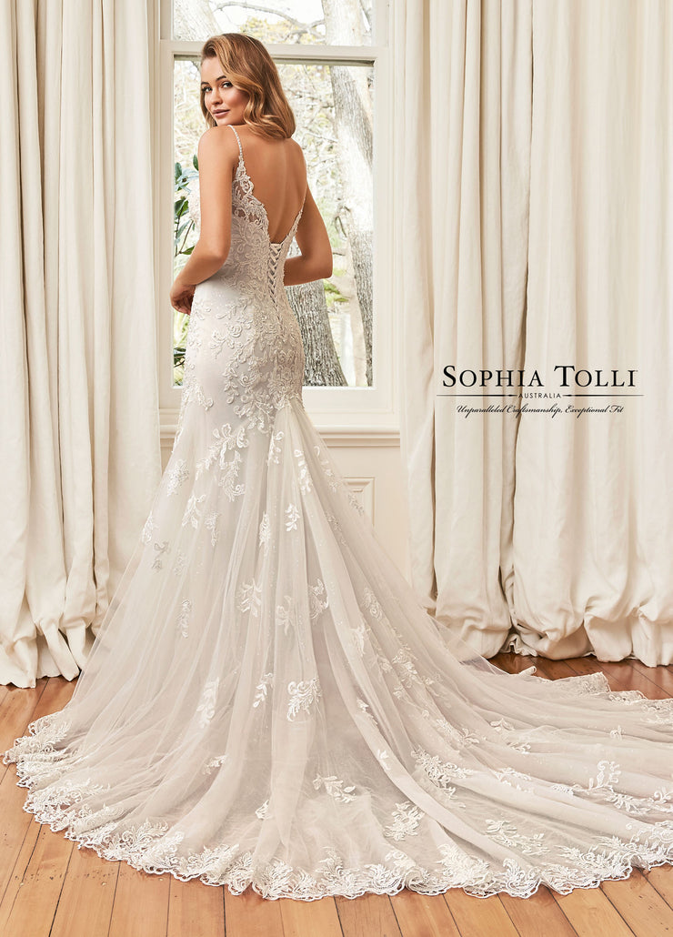 SOPHIA TOLLI Y11971-Gemini Bridal Prom Tuxedo Centre