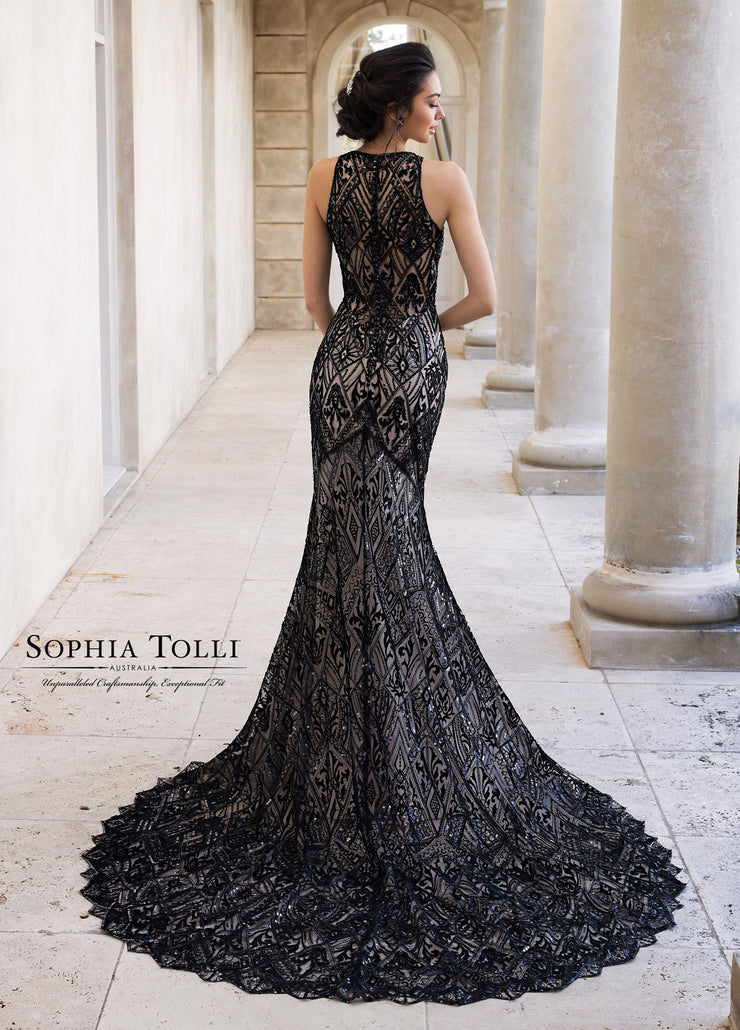 SOPHIA TOLLI Y11895B-Gemini Bridal Prom Tuxedo Centre