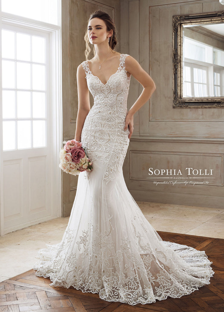 SOPHIA TOLLI Y11896A-Gemini Bridal Prom Tuxedo Centre