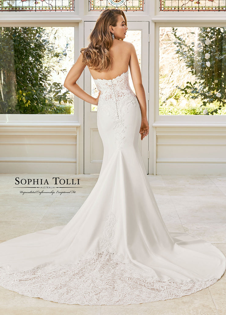 SOPHIA TOLLI Y11943-Gemini Bridal Prom Tuxedo Centre